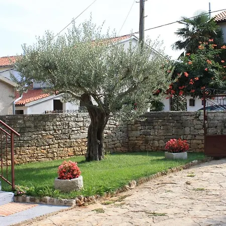 Lejlighed With A Parking Space Tar, Porec - 7026