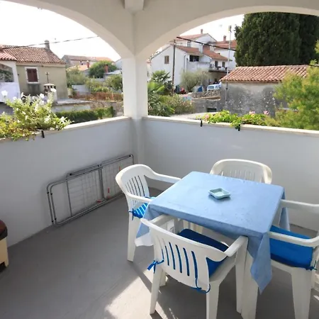 Апартаменты With A Parking Space Tar, Porec - 7026 *