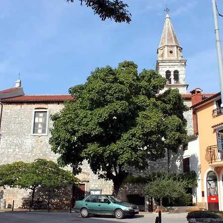 Διαμέρισμα With Parking Space Tar, Porec - 7026 *