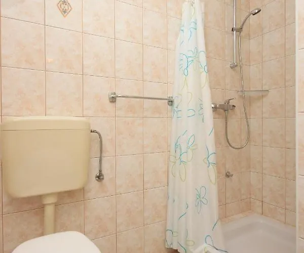 Appartement With A Parking Space Tar, Porec - 7026 Tar-Vabriga