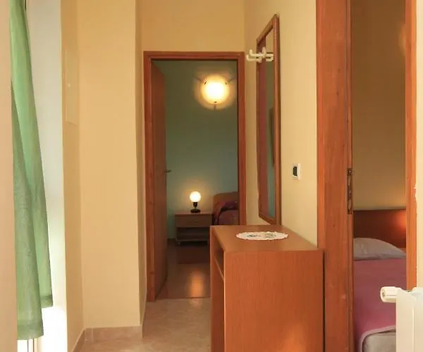 With A Parking Space Tar, Porec - 7026 Appartement Tar-Vabriga